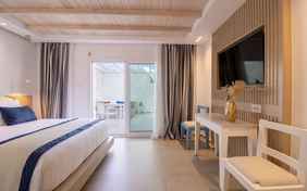 Schlafzimmer in der Cave Suite